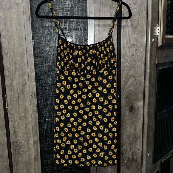 Urban Outfitters Sunflower Sundress - Picture 1 of 9